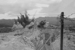 March 26, 1954: Repelling the enemy's attacks to seal trenches