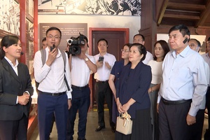 Vietnamese provincial leaders visit President Hồ Chí Minh’s legacy in Kunming