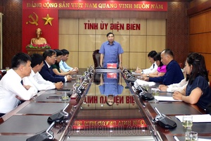 'Điện Biên Provincial Party Committee meets with the provincial Việt Nam Fatherland Front delegation before 10th National Congress