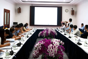 'Experts provide feedback on software for Nậm Rốm River Multi-Disaster Management Project