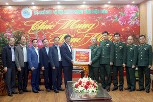 Điện Biên leader extends Tết greetings in Điện Biên Phủ City