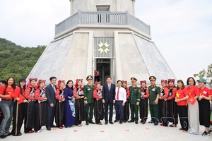 A Pa Chải Flagpole - A highlight for tourism in Mường Nhé
