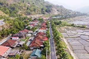 'Mường Lay’s stilt houses help develop tourism