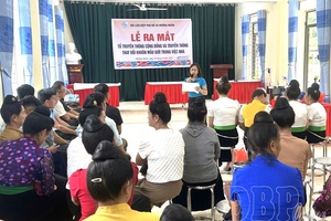 'Mường Chà promotes role of women in achieving gender equality