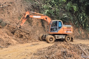 Xa Dung makes efforts to overcome consequences of recent worst-ever flash flood