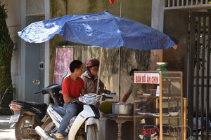 'Be careful with street food