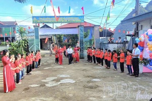 Special new school year opening in Điện Biên