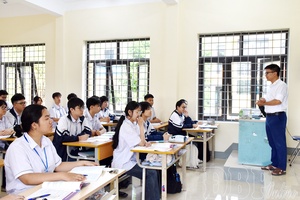 'Điện Biên faces shortage of specialized subject teachers