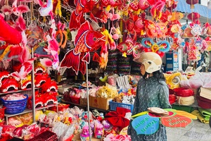 Mid-Autumn toy market: Vietnamese Products Take the Lead