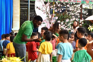 'Helping children live in happy environment