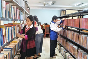 Spreading reading culture from community library