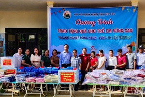 'Điện Biên businesses ramp up support for social welfare