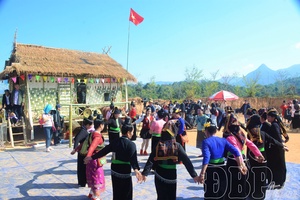 Spring comes to Điện Biên - Faith from the Congress