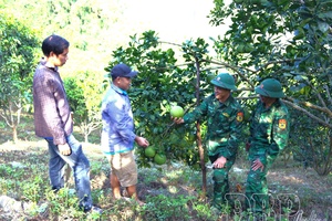 Troops well accompany people in hunger eradication and poverty reduction