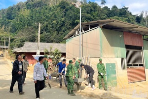 Mobilizing social resources to lght up rural roads