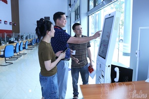 Accelerating reception and processing of online procedures