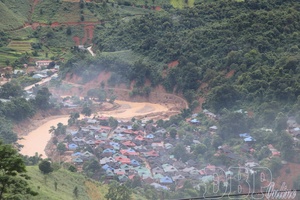 Relocating communities from high-risk disaster zones