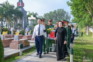 Điện Biên holds memorial and burial service for remains of volunteer soldiers sacrificed in Laos
