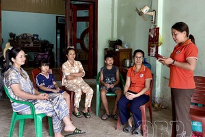 Bringing digital skills to Điện Biên women
