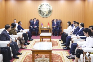 Provincial Party Secretary Trần Tiến Dũng receives Bokeo delegation
