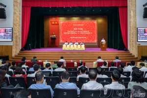 Điện Biên leaders meet cadres planned for leadership and managerial positions