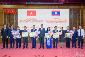 Lao noble orders granted to collectives and individuals of Điện Biên