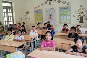 'New school year in border commune of Sín Thầu