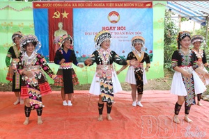 Bringing into play Điện Biên’s traditional festivals