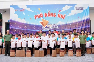 'Sowing seeds, giving wings to Việt Nam - Laos dreams (Part 4)