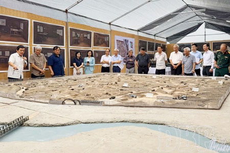 Reviving heroic history