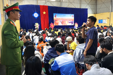 Cracking down on homemade fireworks to keep students safe during Tết