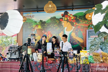 Digital technology further popularizes Điện Biên specialties