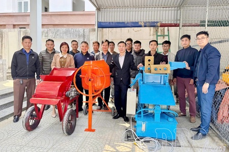 Joining hands to support extremely difficult communes