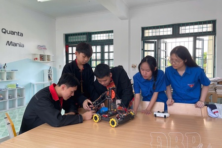 “Planet 4.0”: Advancing media education in science and technology for students