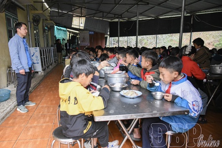 Bringing roads to schools closer