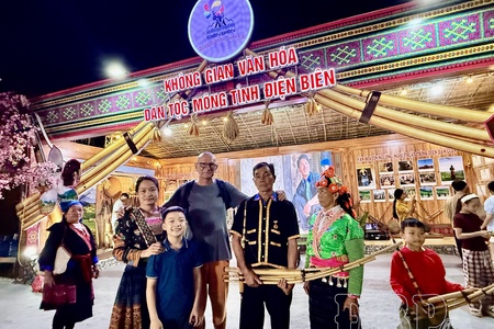 Spreading Hmông ethnic cultural identity