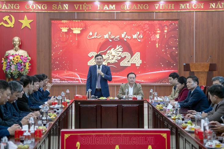 Provincial Party Secretary Trần Quốc Cường Attends Post-Holiday New Year Meetings Across Units