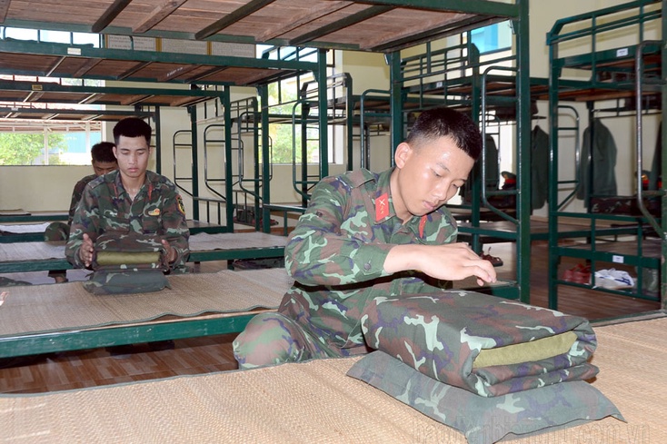 Parade officers and soldiers get ready for Điện Biên Phủ Victory