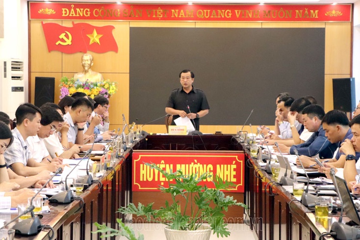 Vice Chairman Vừ A Bằng calls for faster public investment disbursement in Mường Nhé District