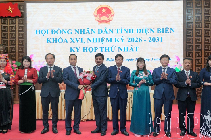 First session of 16th Điện Biên provincial People’s Council concludes successfully