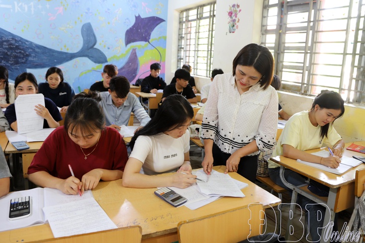 Điện Biên urgently prepares for high school graduation exam
