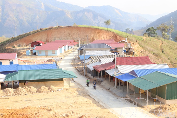 Proactively preventing and minimizing natural disaster damage
