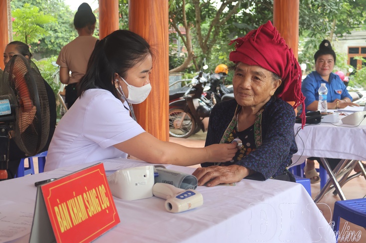 Điện Biên brings free health checkups closer to people