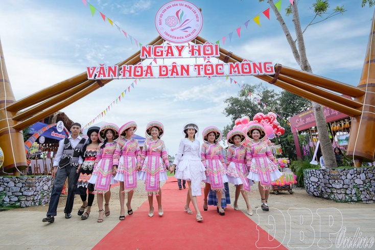 Hmông cultural colors converge in heart of Điện Biên
