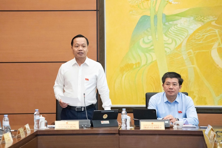 Điện Biên’s National Assembly deputies contribute opinions to refine laws in healthcare and social welfare